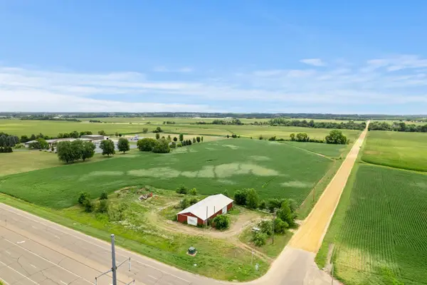 21300 Flagstaff Avenue, Farmington, MN 55024