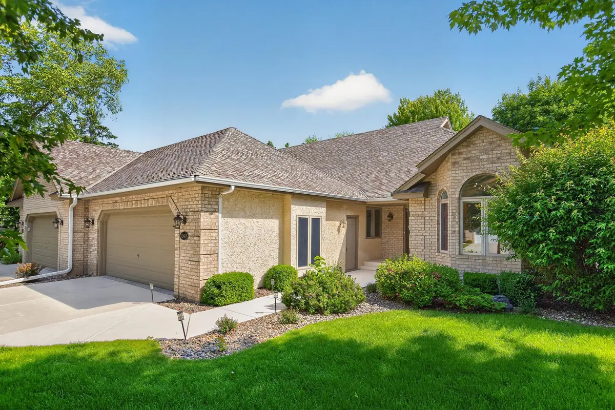 10417 Fawns Way, Eden Prairie, MN 55347 - #1