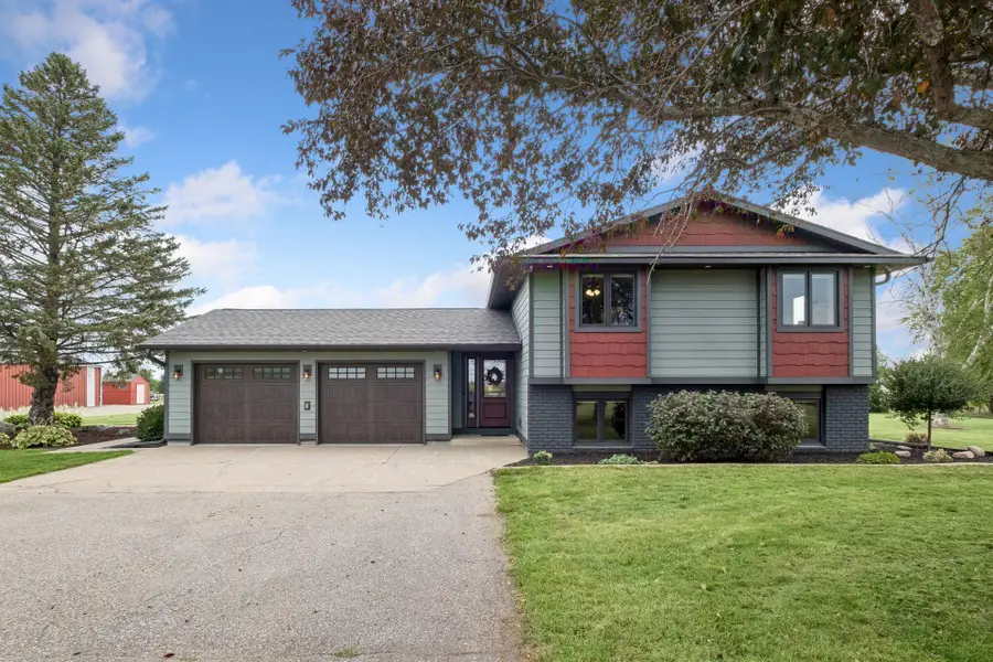 21560 Blaine Avenue, Farmington, MN 55024 - #2