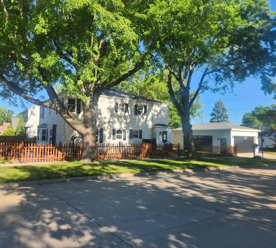 401 W Main Street, Pipestone, MN 56164 - #3