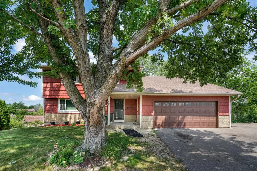 2477 Brenner Avenue E, Maplewood, MN 55109 - #2