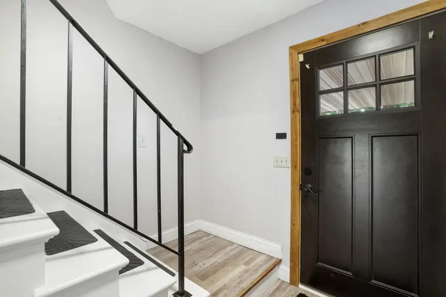 2477 Brenner Avenue E, Maplewood, MN 55109 - #3