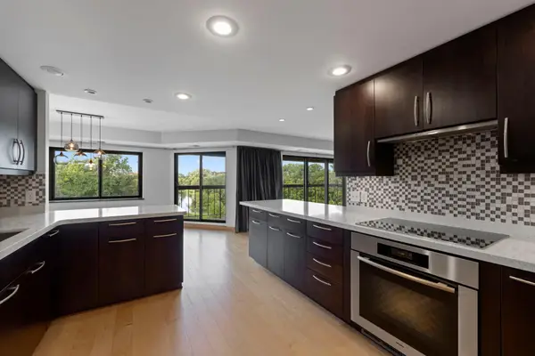 2885 Knox Avenue S #502, Minneapolis, MN 55408