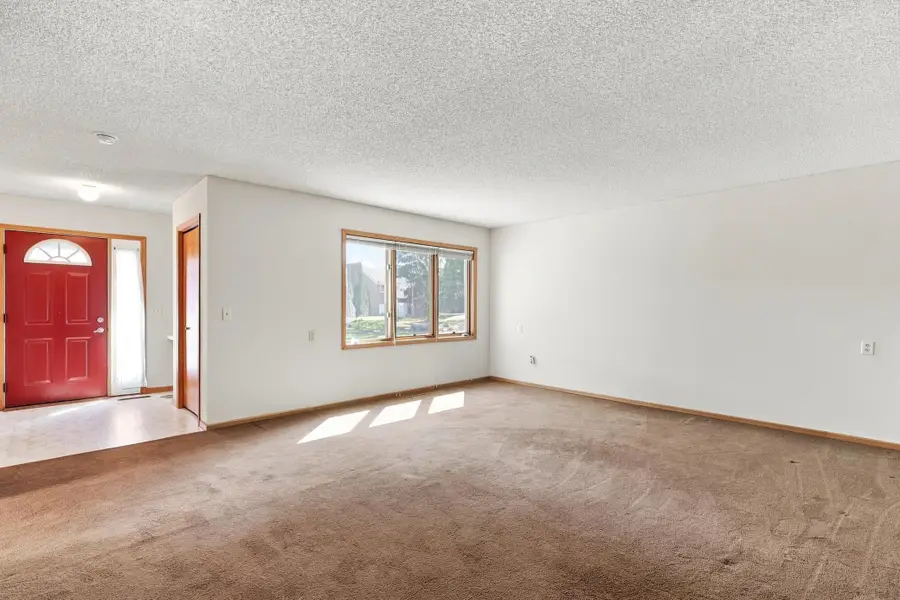 57 Sycamore Street W, Saint Paul, MN 55117 - #2