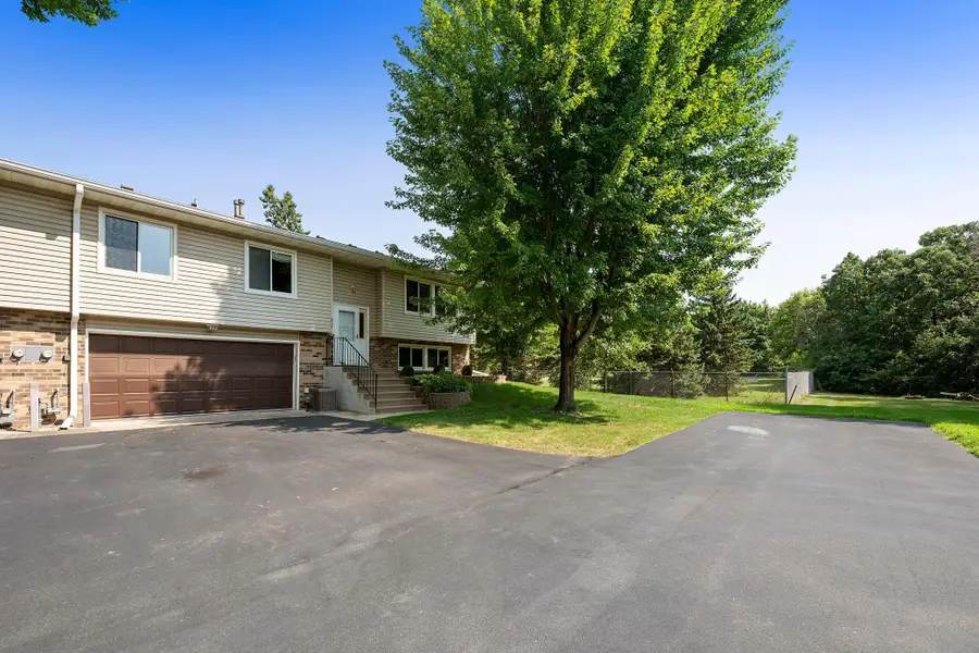 934 94th Avenue Ne, Blaine, MN 55434 - #2