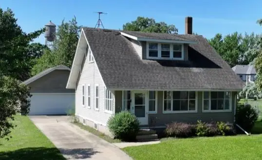 111 W Cabot Street, Le Roy, MN 55951 - #2