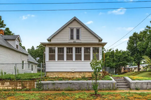263 Cottage Avenue W, Saint Paul, MN 55117
