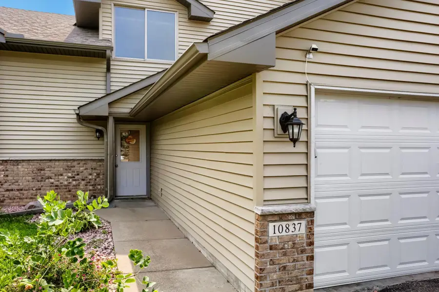 10837 Mississippi Drive N, Brooklyn Park, MN 55443 - #3