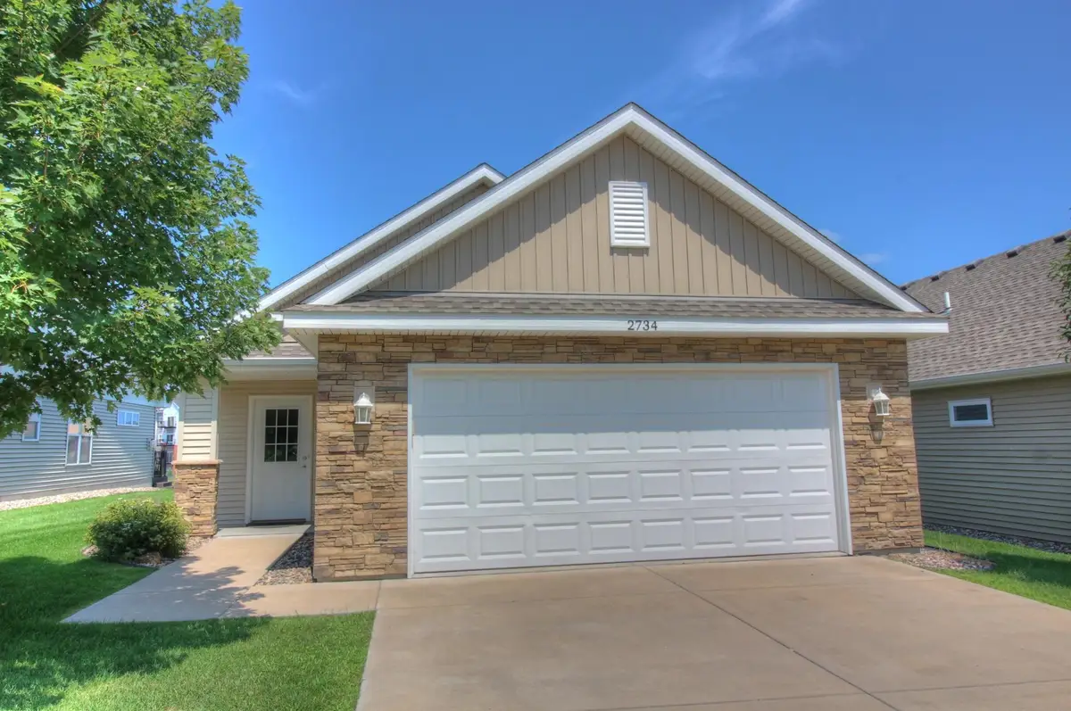 2734 Ridgeview Drive, Red Wing, MN 55066 - #1