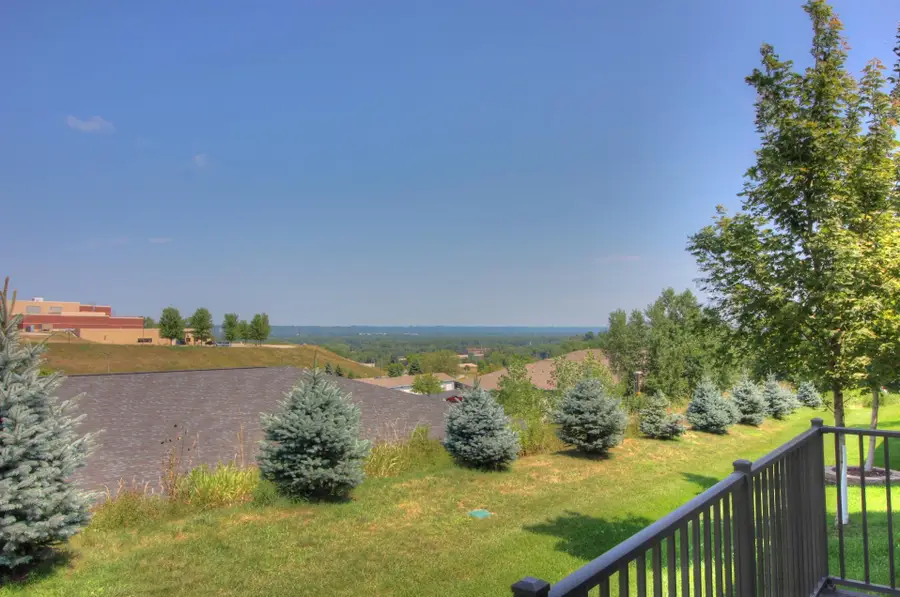 2734 Ridgeview Drive, Red Wing, MN 55066 - #3