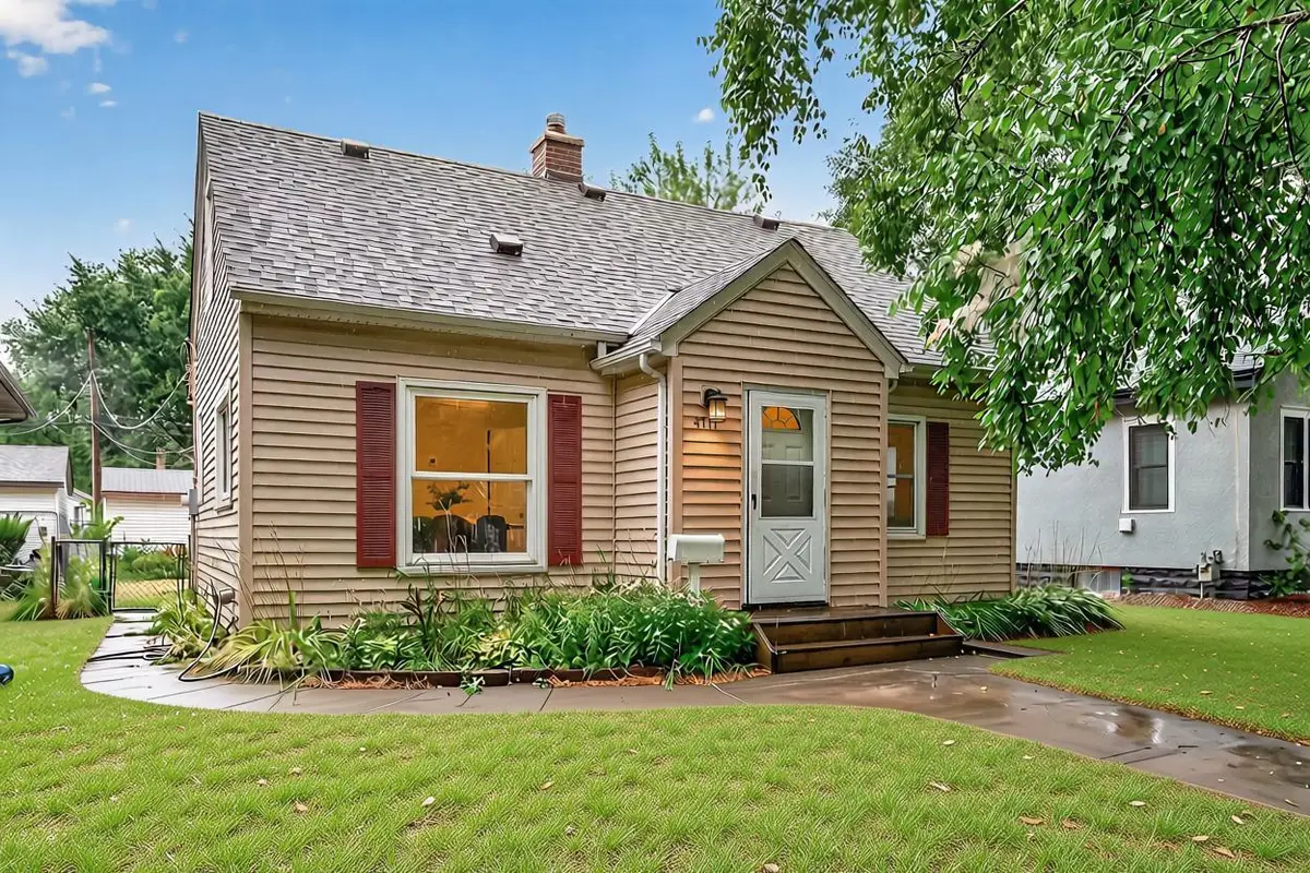 4711 Dupont Avenue N, Minneapolis, MN 55430 - #1