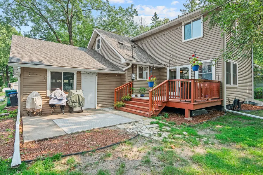 832 Lovell Avenue W, Roseville, MN 55113 - #2