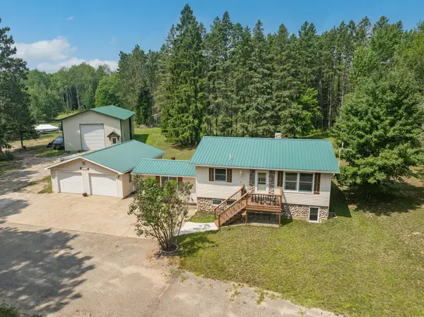 28249 Lost Lake Drive, Grand Rapids, MN 55744