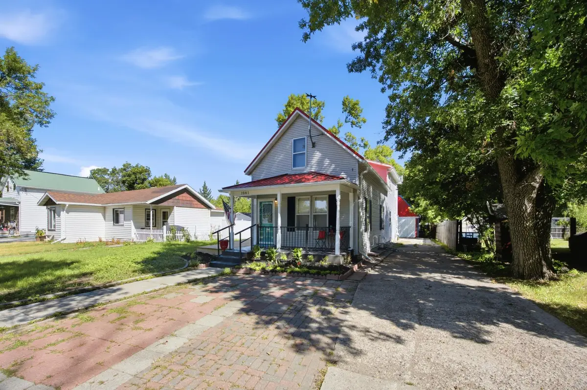 1061 1st Street N, Casselton, ND 58012 - #1