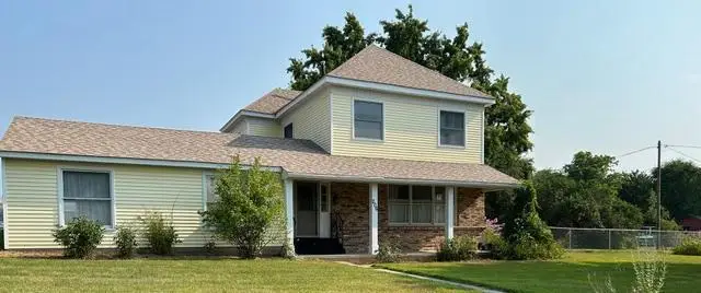 206 E 3rd Street, Starbuck, MN 56381 - #3
