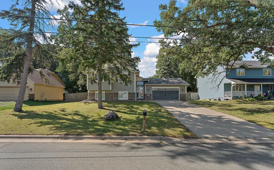 2241 7th Street N, North Saint Paul, MN 55109 - #3
