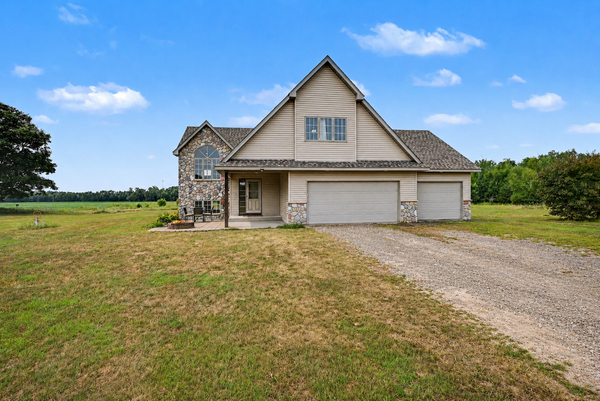 35824 Lincoln Road, North Branch, MN 55056