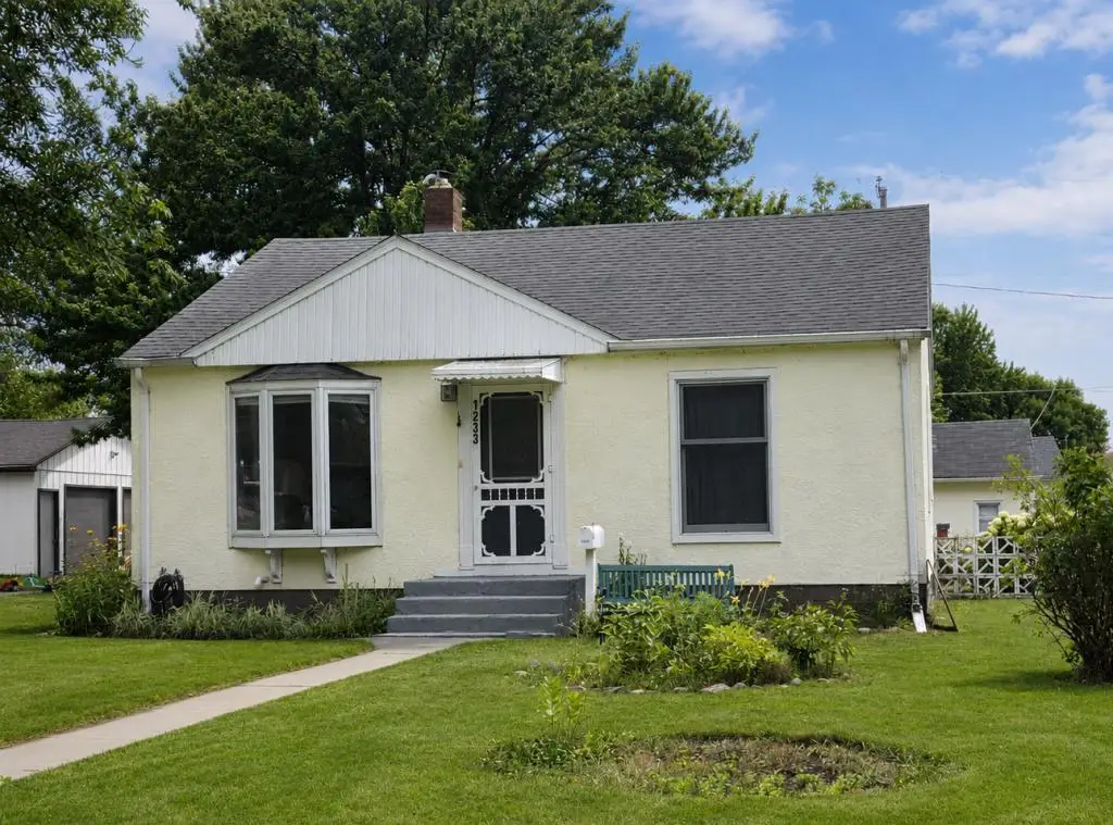 1233 8th Avenue Ne, Brainerd, MN 56401 - #1