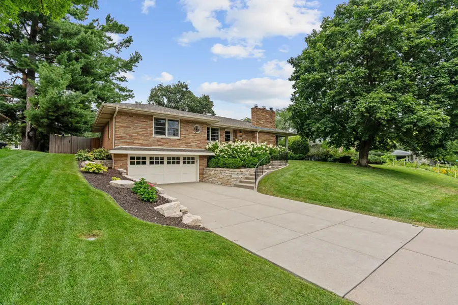 5234 Hollywood Road, Edina, MN 55436 - #2