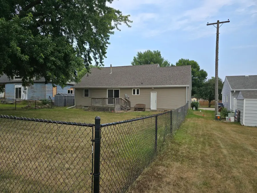 306 E Crawford Street, Luverne, MN 56156 - #3