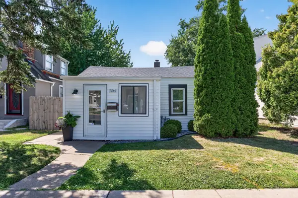 304 11th Avenue S, South Saint Paul, MN 55075