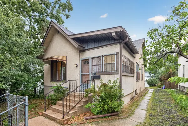 2425 11th Avenue S, Minneapolis, MN 55404