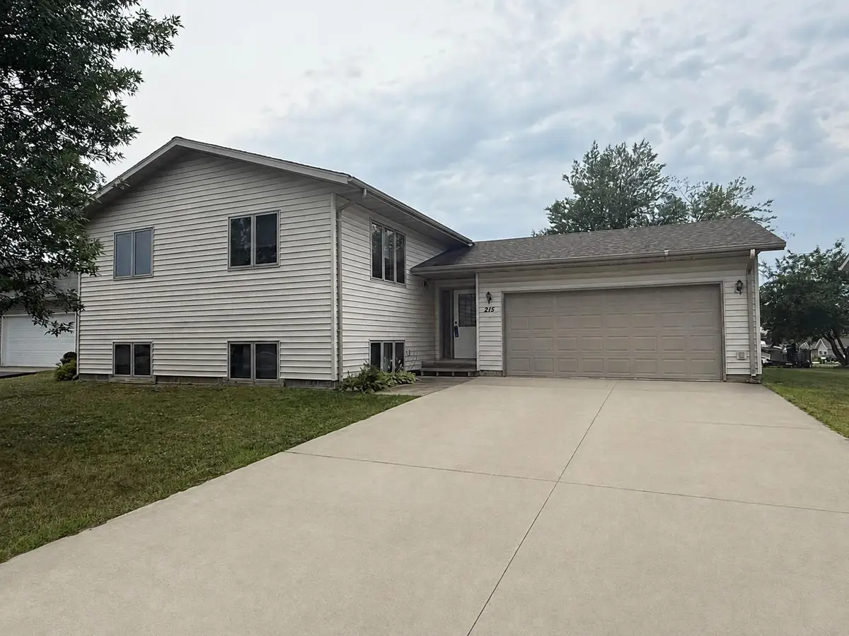 215 Gould Avenue Ne, Bemidji, MN 56601 - #1
