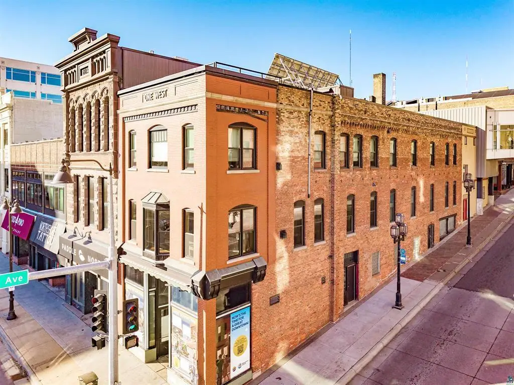1 N Lake Avenue, Duluth, MN 55802 - #1