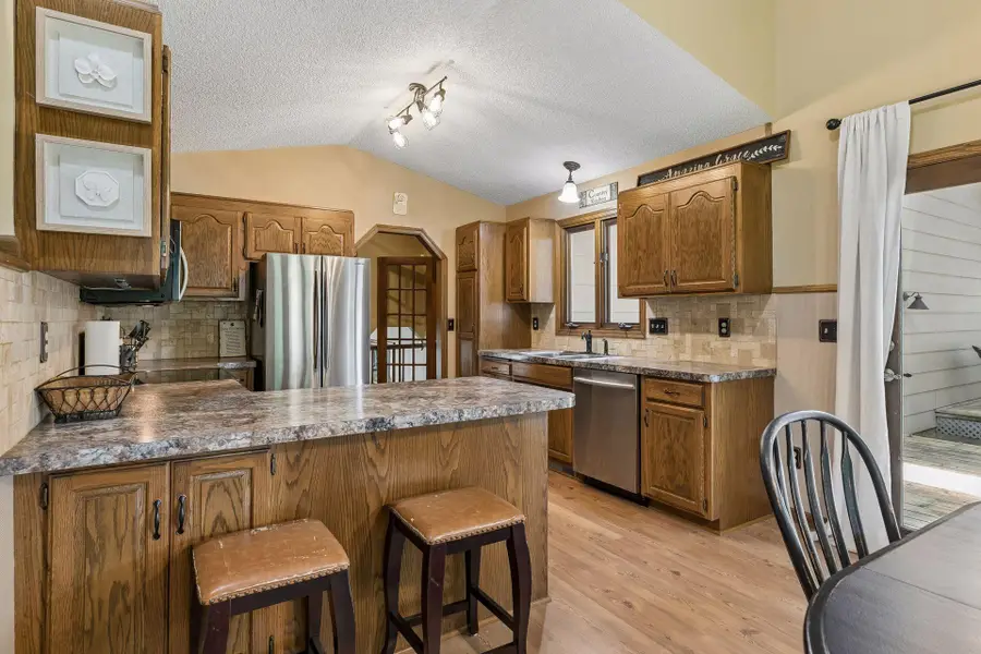 4 Pleasant View Lane, Circle Pines, MN 55014 - #3