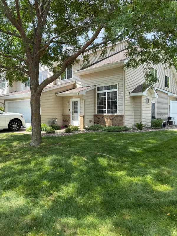 20587 Abbey Lane #150, Farmington, MN 55024