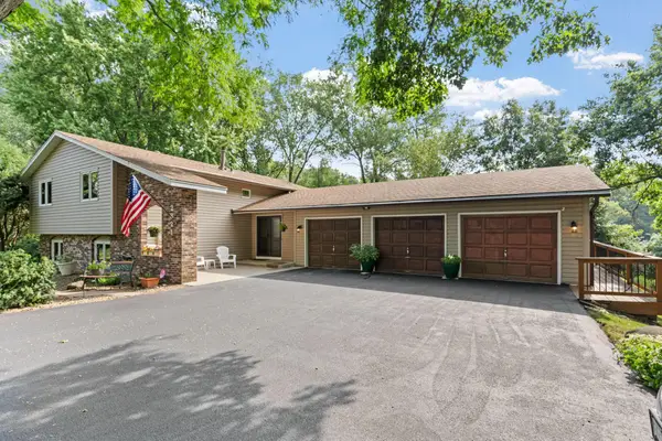 2821 Saddlebrooke Circle, Minnetonka, MN 55305