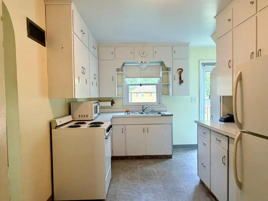 217 Iowa Avenue, Hoffman, MN 56339 - #2