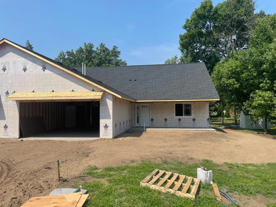 906 S 5th Street, Princeton, MN 55371 - #3