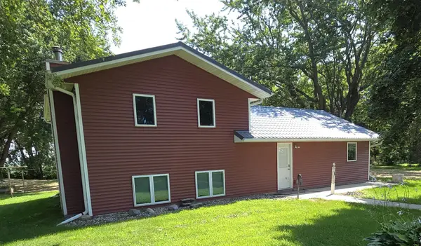 1105 80th Street Se, Rochester, MN 55904