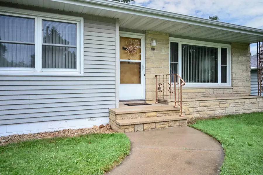 625 Terry Lane, Winona, MN 55987 - #2
