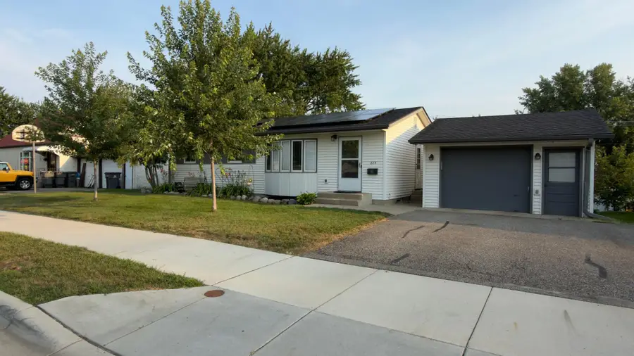 224 W 3rd Street, Waconia, MN 55387 - #3