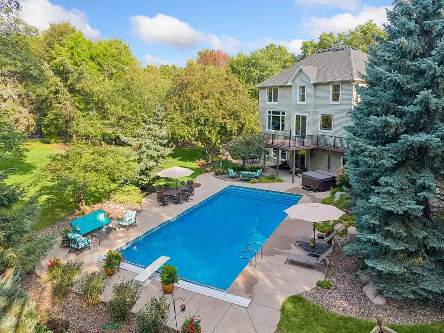 8381 Hidden Ponds Alcove, Woodbury, MN 55125 - #2