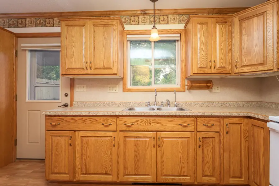 509 Spruce Street, Alexandria, MN 56308 - #3