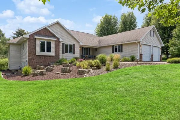 1041 Adam Drive, Hudson, WI 54016