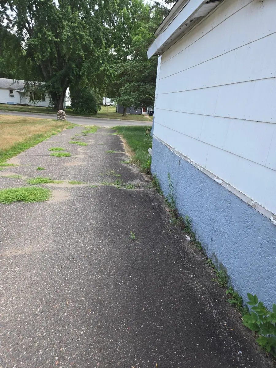 1007 7th Street Ne, Little Falls, MN 56345 - #3