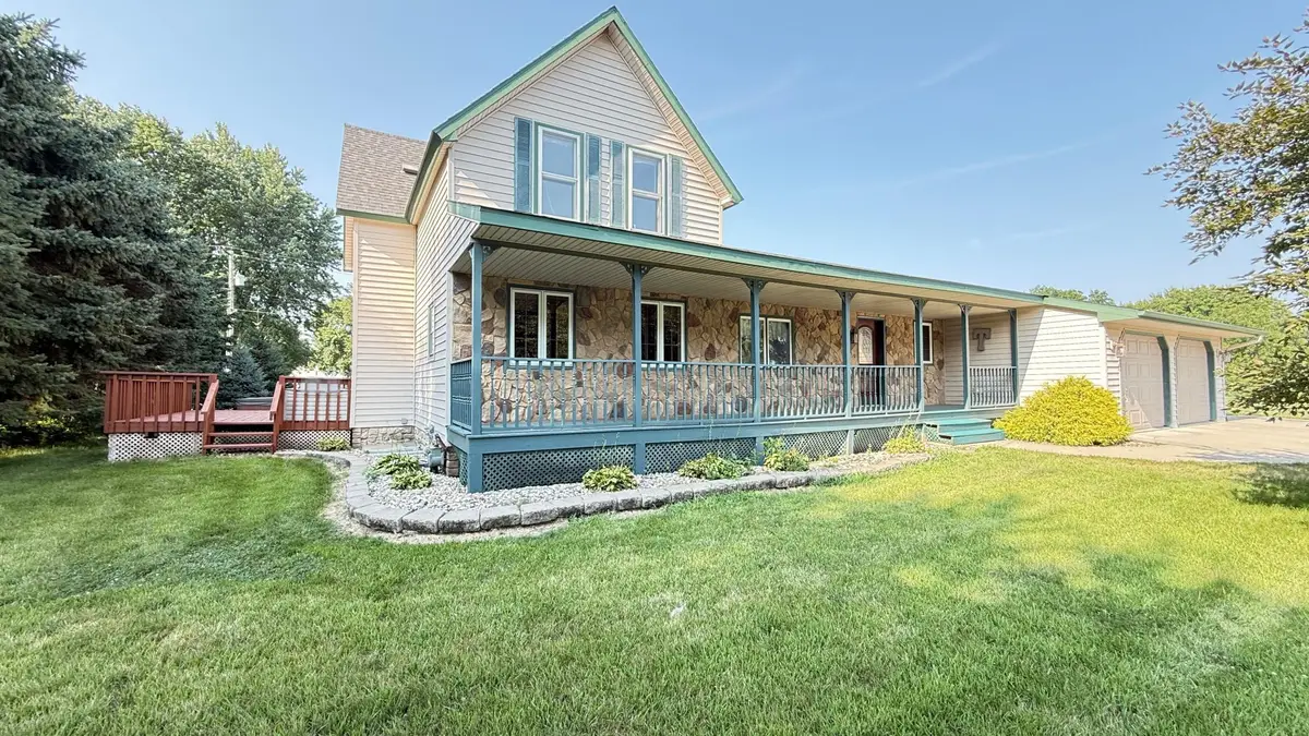 237 E Dahlstrom Avenue, Appleton, MN 56208 - #1