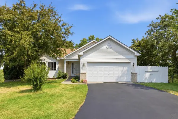 16036 Goodview Court, Lakeville, MN 55044