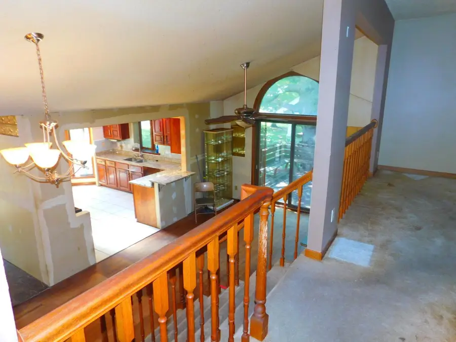 2091 Oakridge Street, Saint Paul, MN 55119 - #3