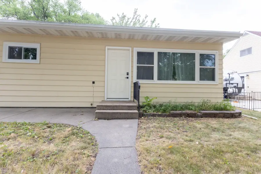 1017 18th Street S, Fargo, ND 58103 - #2