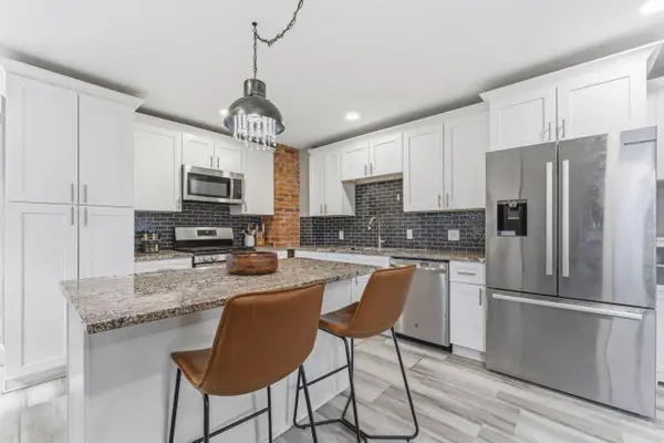 812 14th Avenue Ne, Rochester, MN 55906