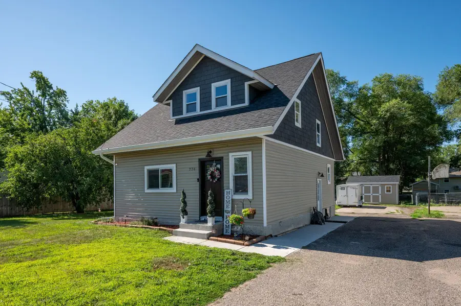 724 E Broadway Street, Monticello, MN 55362 - #2