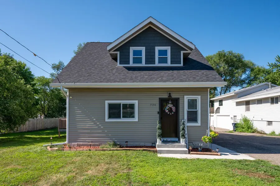 724 E Broadway Street, Monticello, MN 55362 - #3