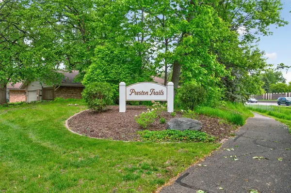 9601 Lonsdale Circle, Minnetonka, MN 55305