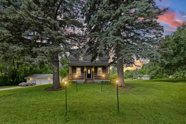 871 5th Street N, Dassel, MN 55325
