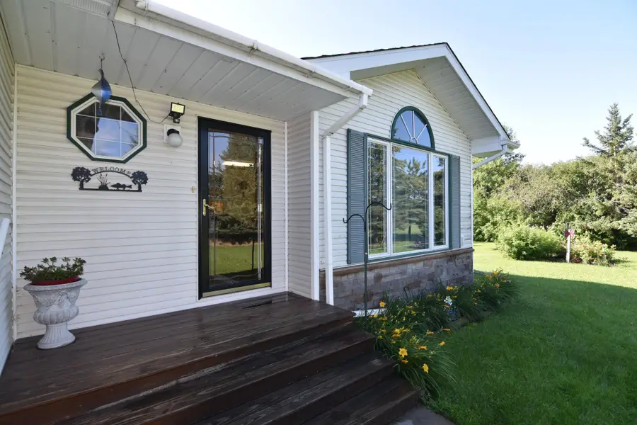 220 4th Avenue Sw, Baudette, MN 56623 - #2